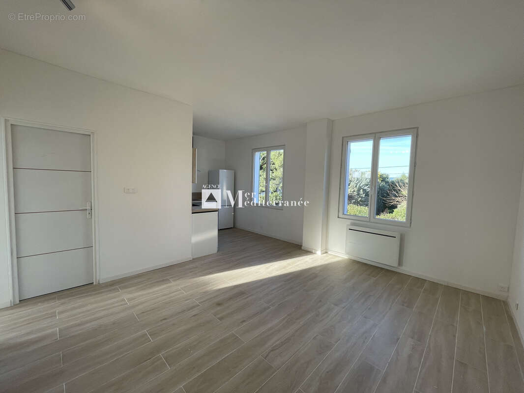 Appartement à COGOLIN