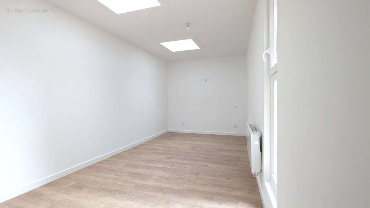 Maison familiale de 6 pièces, garage et cour. - photo 8