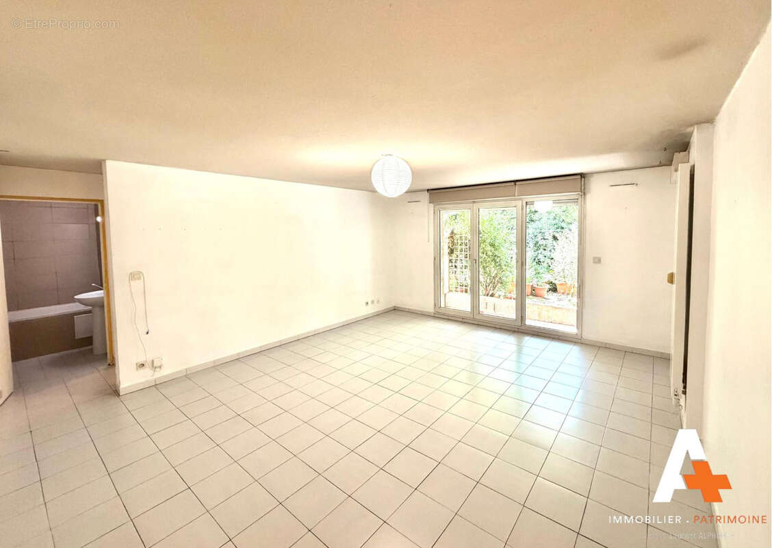 Appartement à MARSEILLE-10E