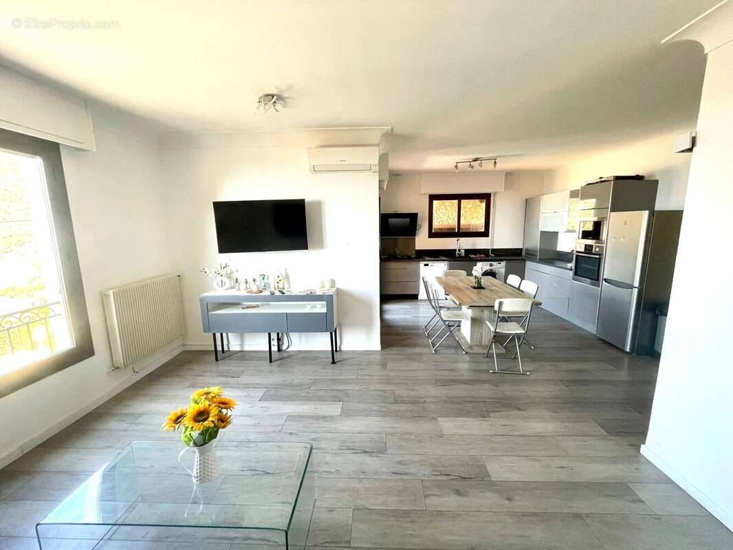 Appartement à BEAUSOLEIL