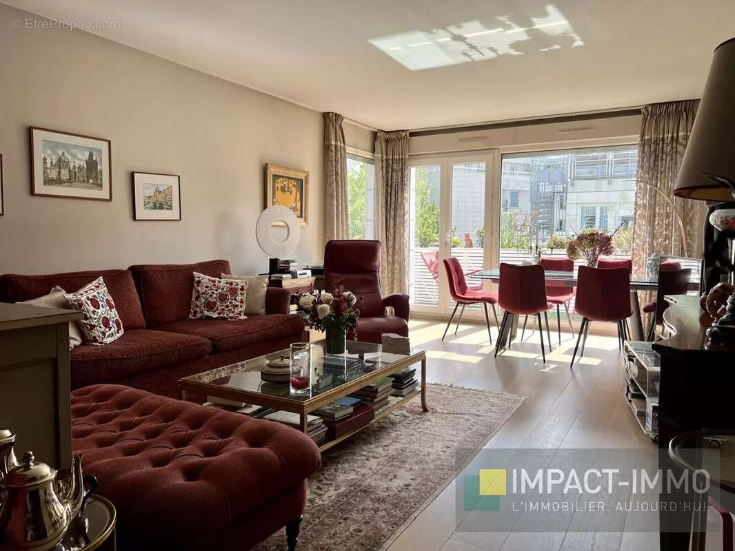 Appartement à SURESNES