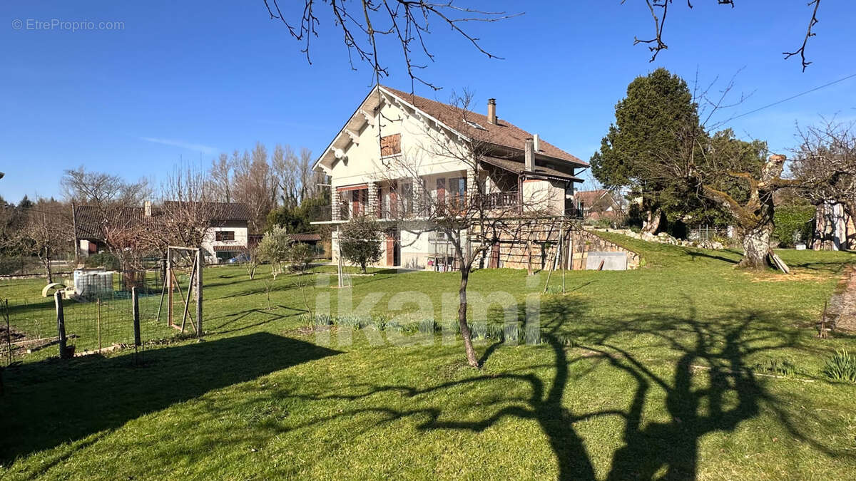 Maison à SAINT-QUENTIN-SUR-ISERE