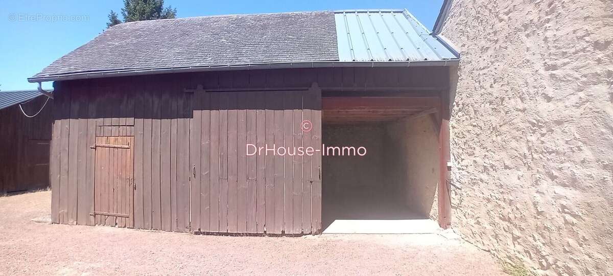 Maison 131 m² à Savigne-Sur-Lathan  - photo 18