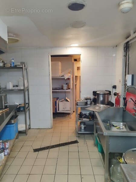 Commerce à PARIS-10E