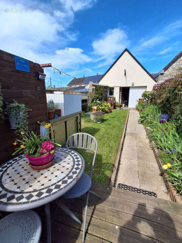Maison à SAINT-VAAST-LA-HOUGUE