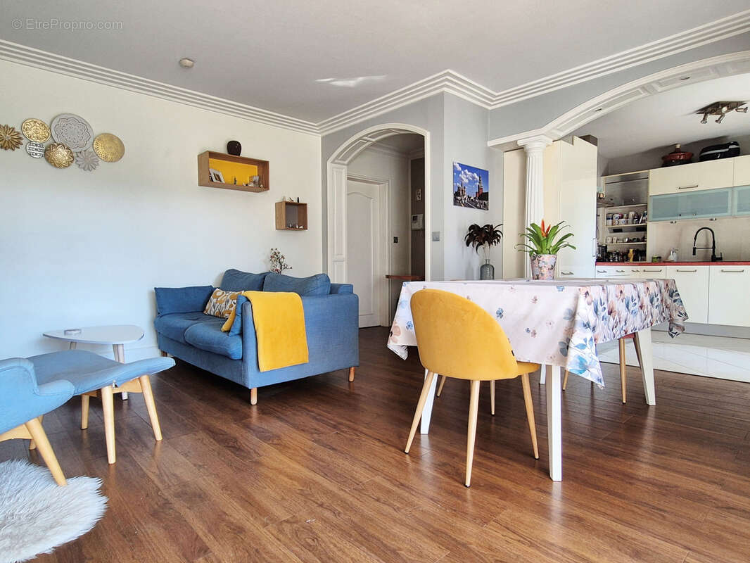 Appartement à LYON-9E