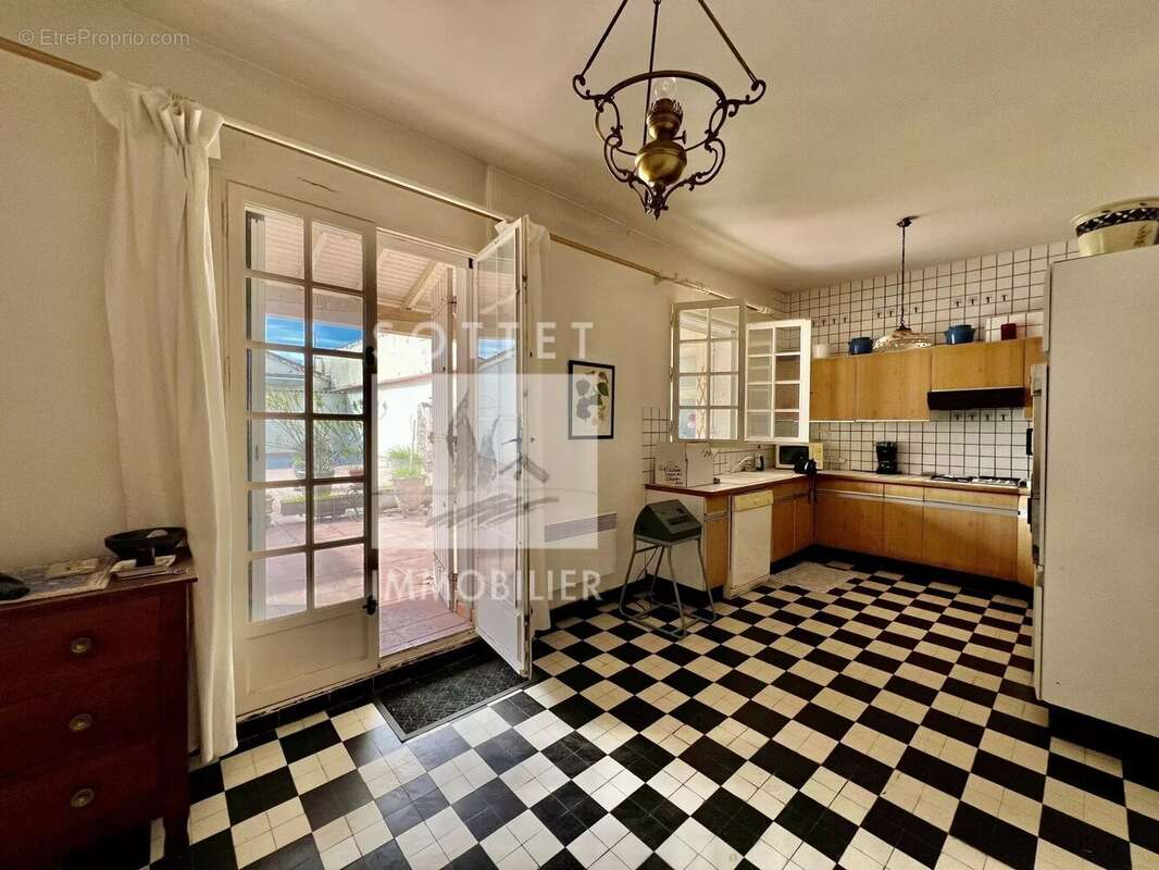 Appartement à BOLLENE