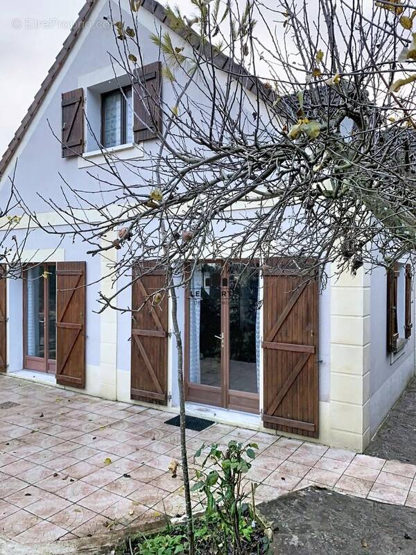 Maison à MALESHERBES