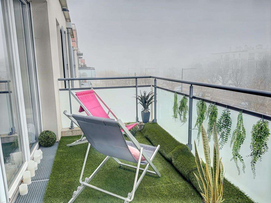 Appartement T2 idéal investisseur, bon DPE, balcon, place de parking exterieur - photo 5