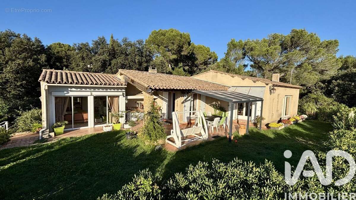 Photo 2 - Maison à UCHAUX