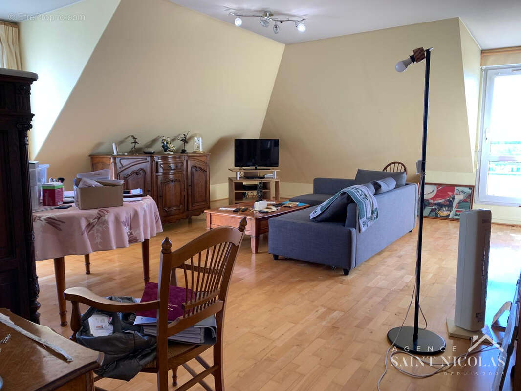 Appartement à MEULAN