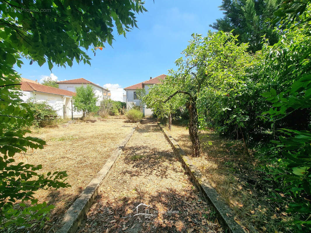Maison à rénover comprenant 3 chambres - photo 11