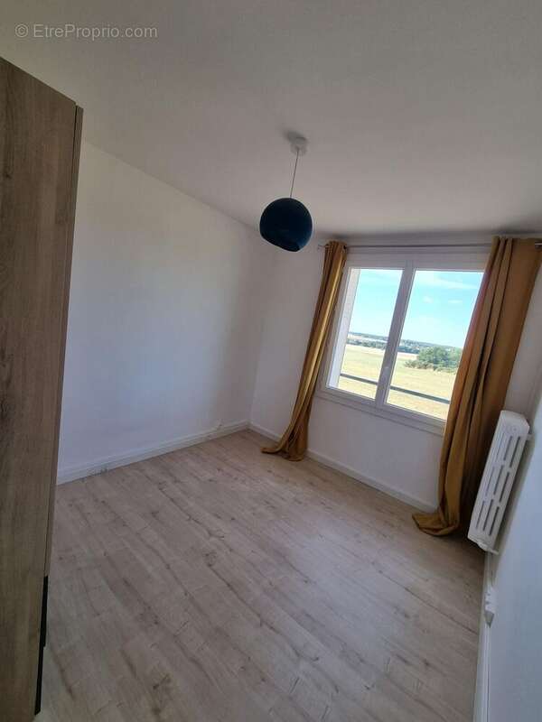 Photo 4 - Appartement à DESCARTES