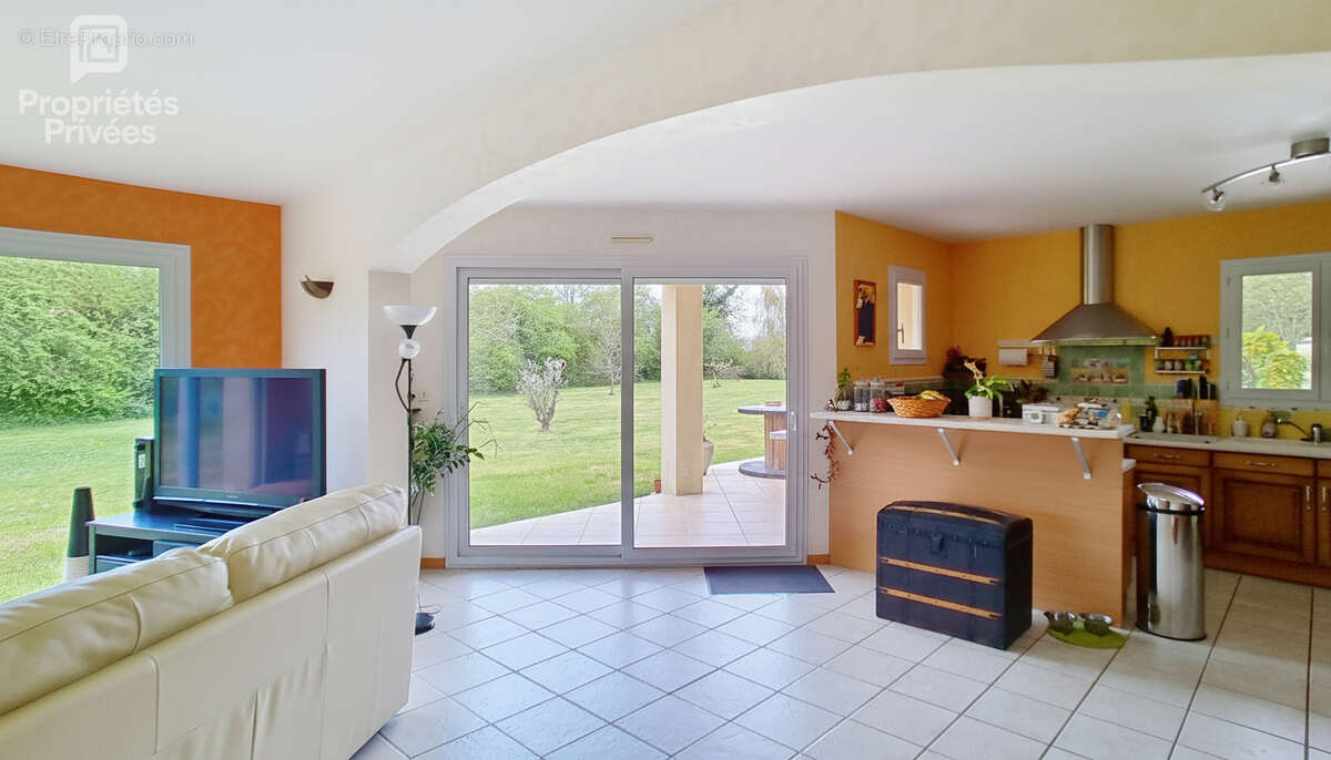 Maison à CHAUVIGNY