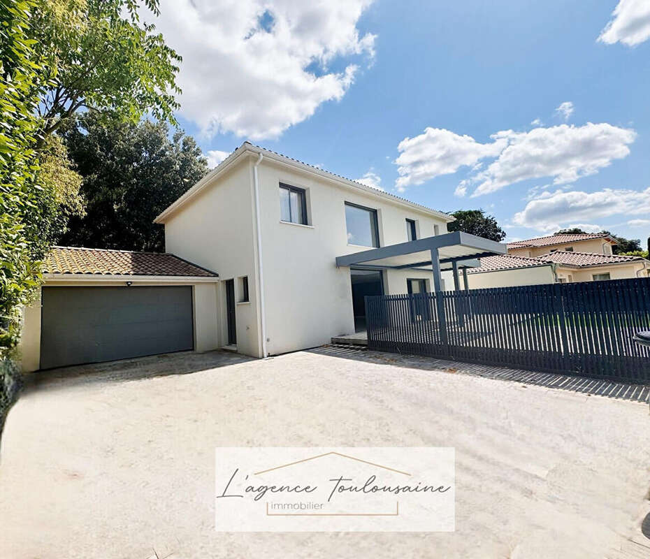 Maison contemporaine au coeur de Portet-sur-Garonne. - photo 4