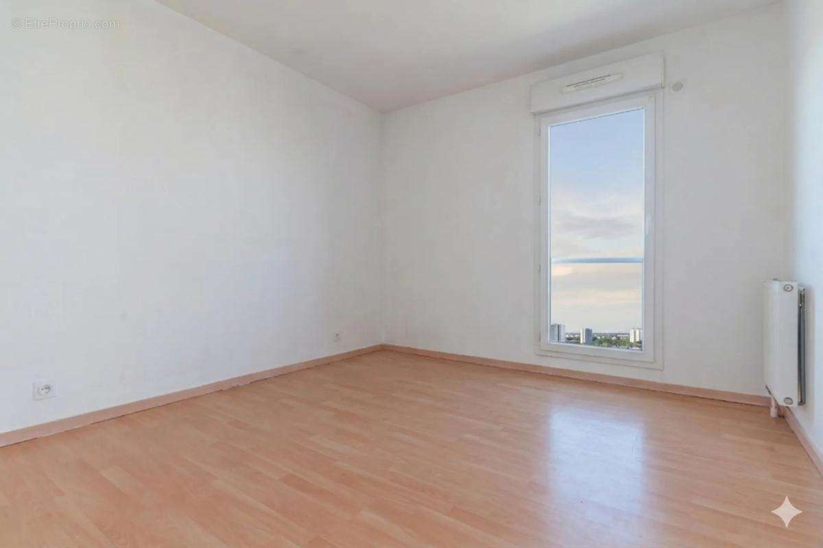 Appartement à SAINT-OUEN-L'AUMONE