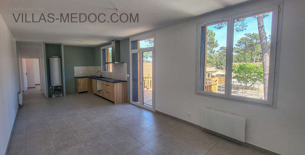 Appartement à VENDAYS-MONTALIVET