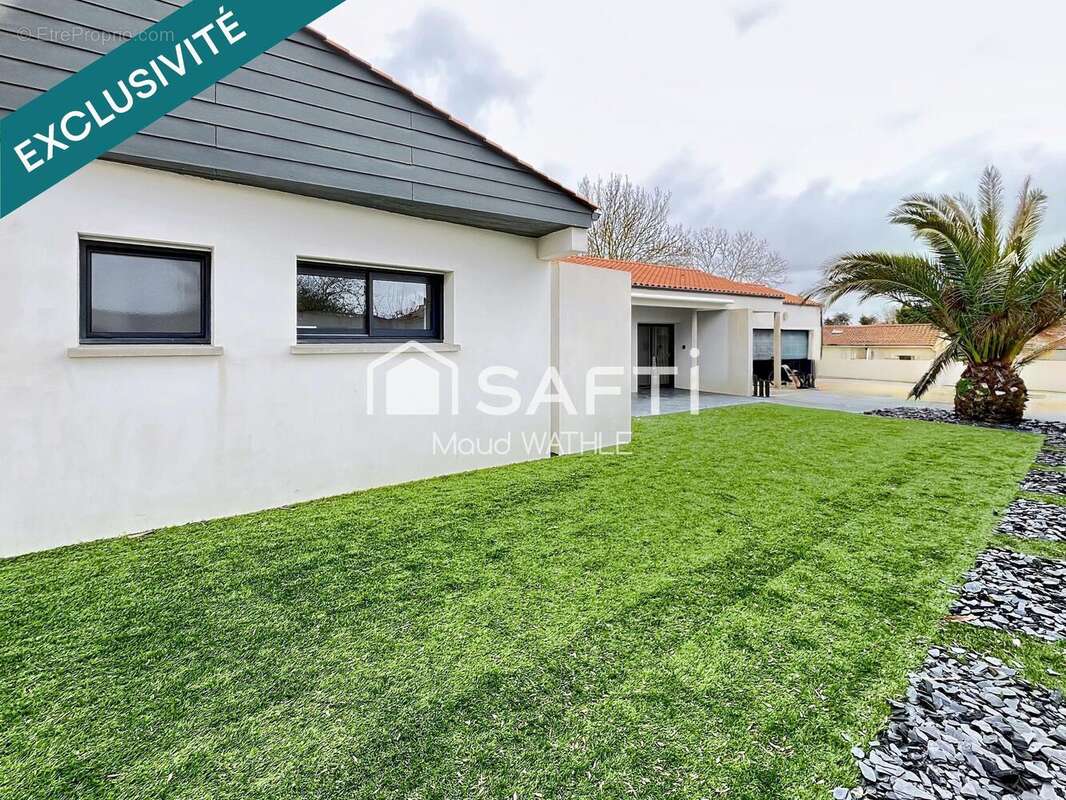 Maison 127 m² à Saint-Hilaire-La-Foret  - photo 9