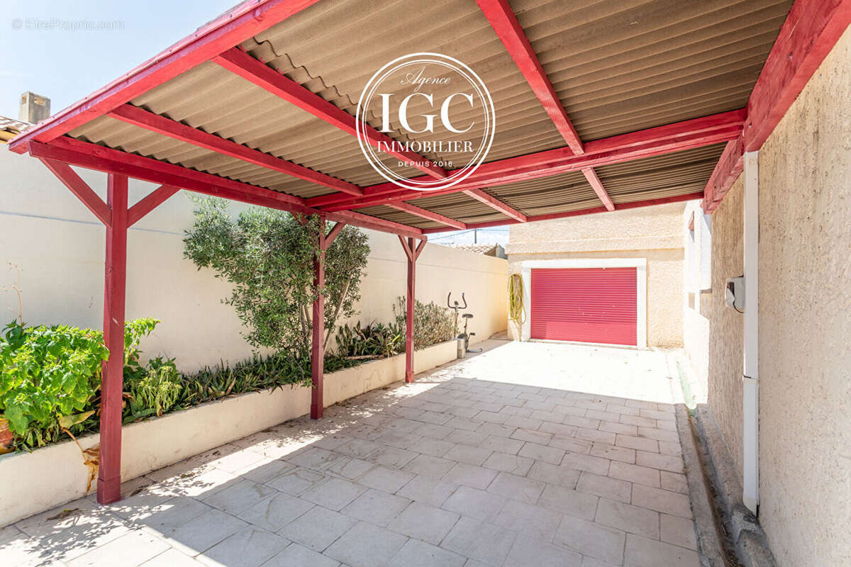 MAISON T3 + DEPENDANCE T1 - 126 m² sur parcelle de 311m² -- MARIGNANE - photo 2