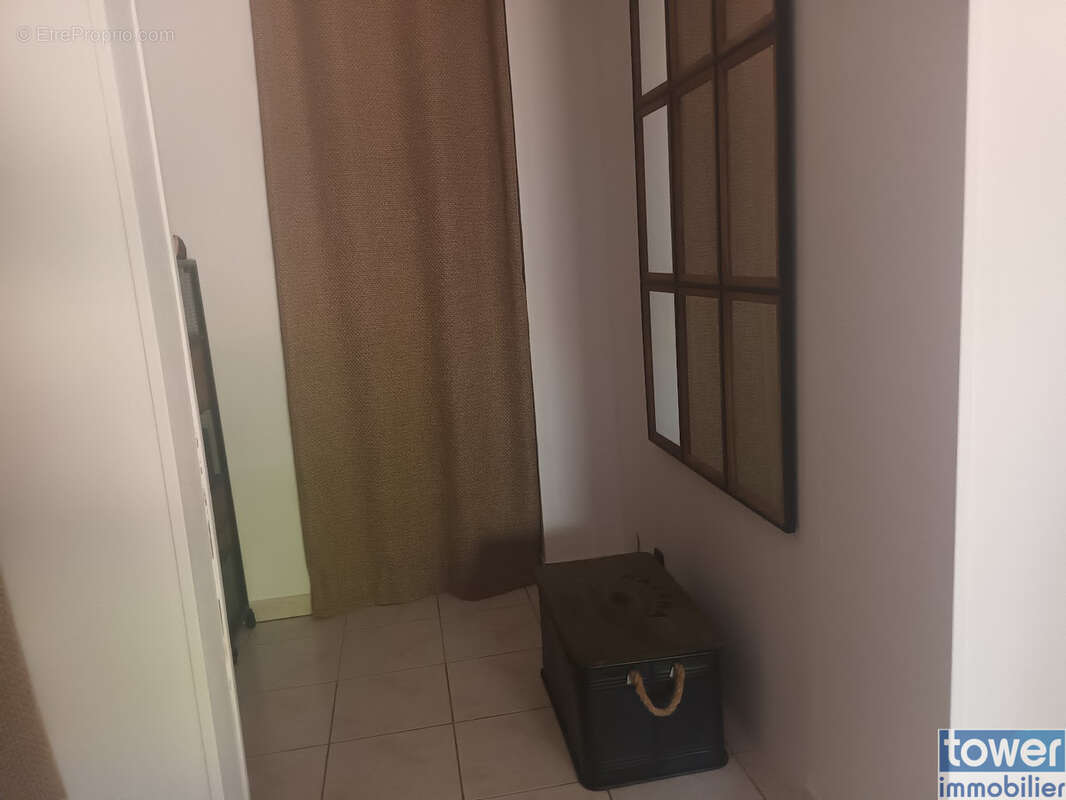 Appartement 2 chambres jardin place de parking piscine - photo 22
