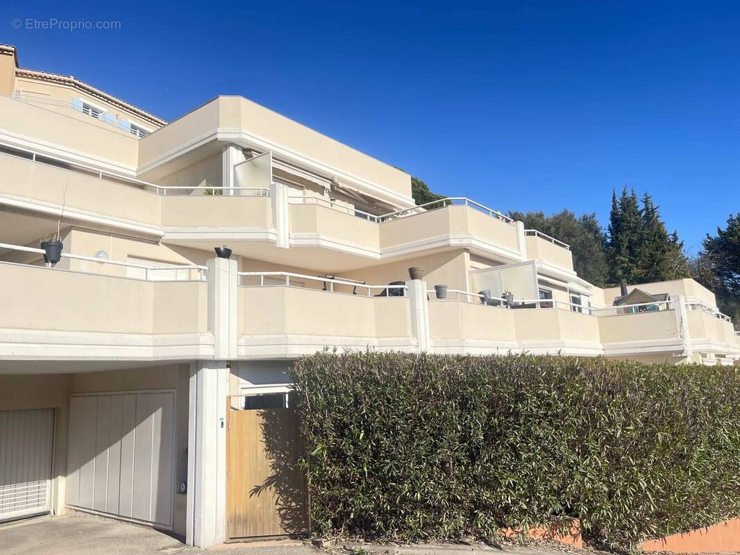 Appartement à MANDELIEU-LA-NAPOULE