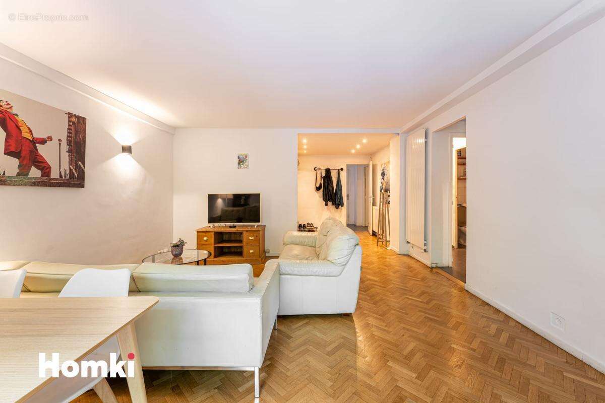 Appartement à MARSEILLE-6E