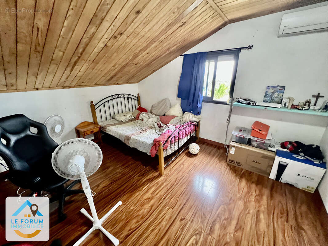 Saint joseph littoral 97480 - villa f6 entretenue et spacieuse - emplacement prise - fort potentiel - photo 9