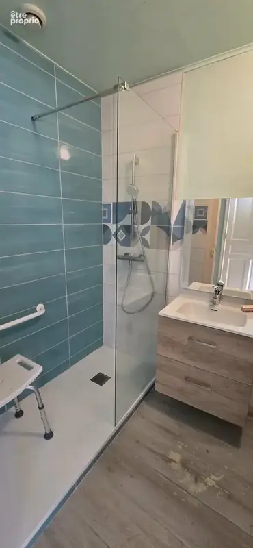 Maison de village à rénover de 80 m2 habitables avec dépendances et terrain de 796 m2 - photo 6