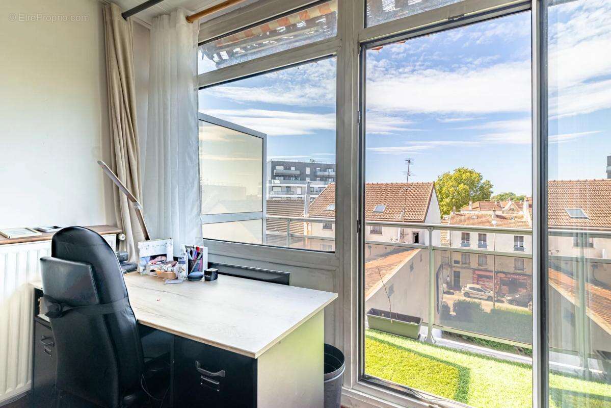 Appartement à LIVRY-GARGAN