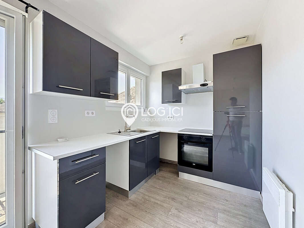 Appartement à NAY