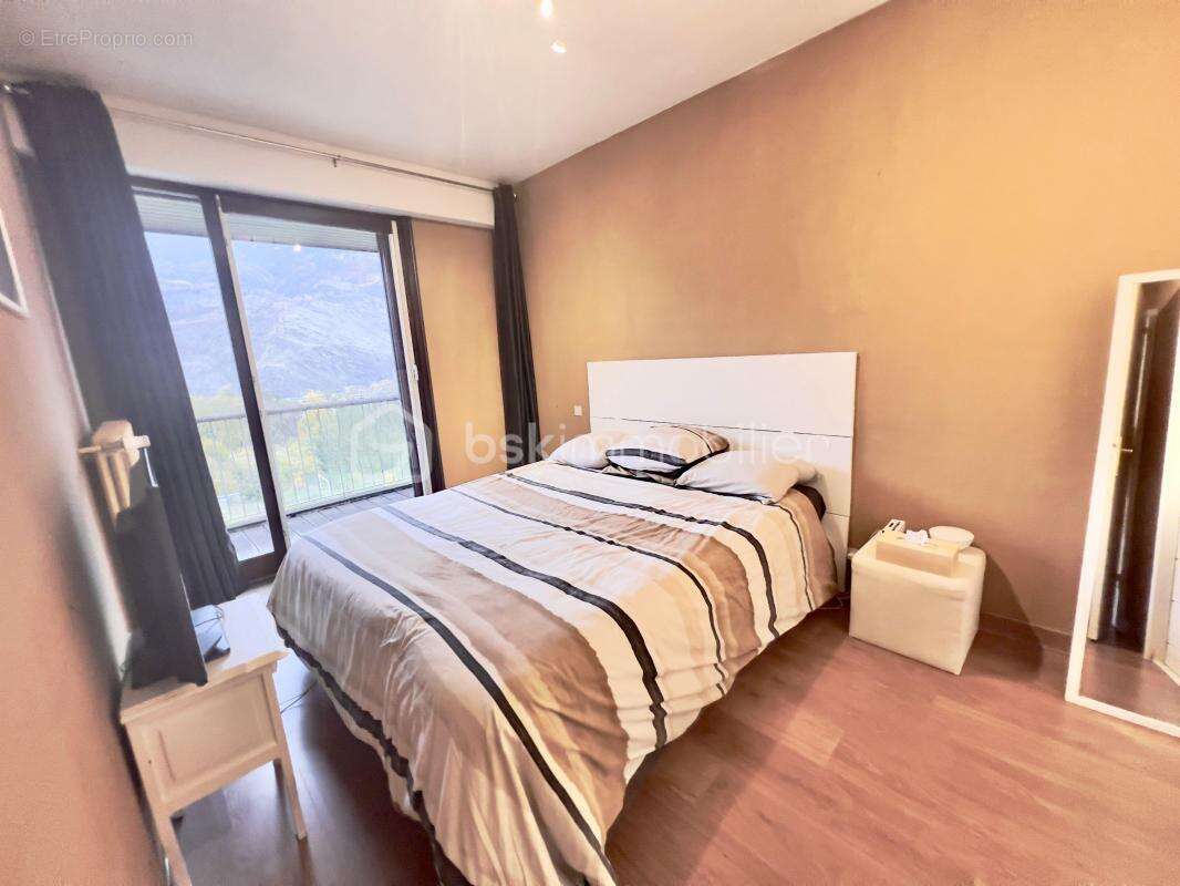 Appartement à SAINT-JEAN-DE-MAURIENNE