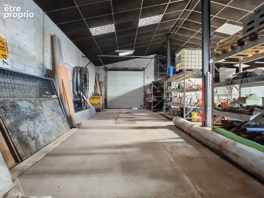 Local commercial et hangar Loué - photo 9