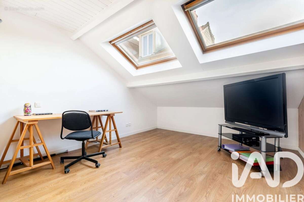 Photo 9 - Maison à LA GARENNE-COLOMBES