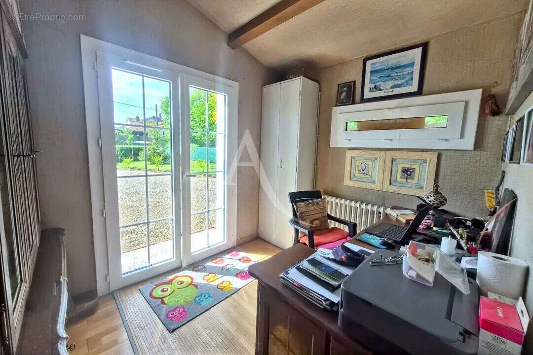 Maison à VILLENEUVE-DE-MARSAN