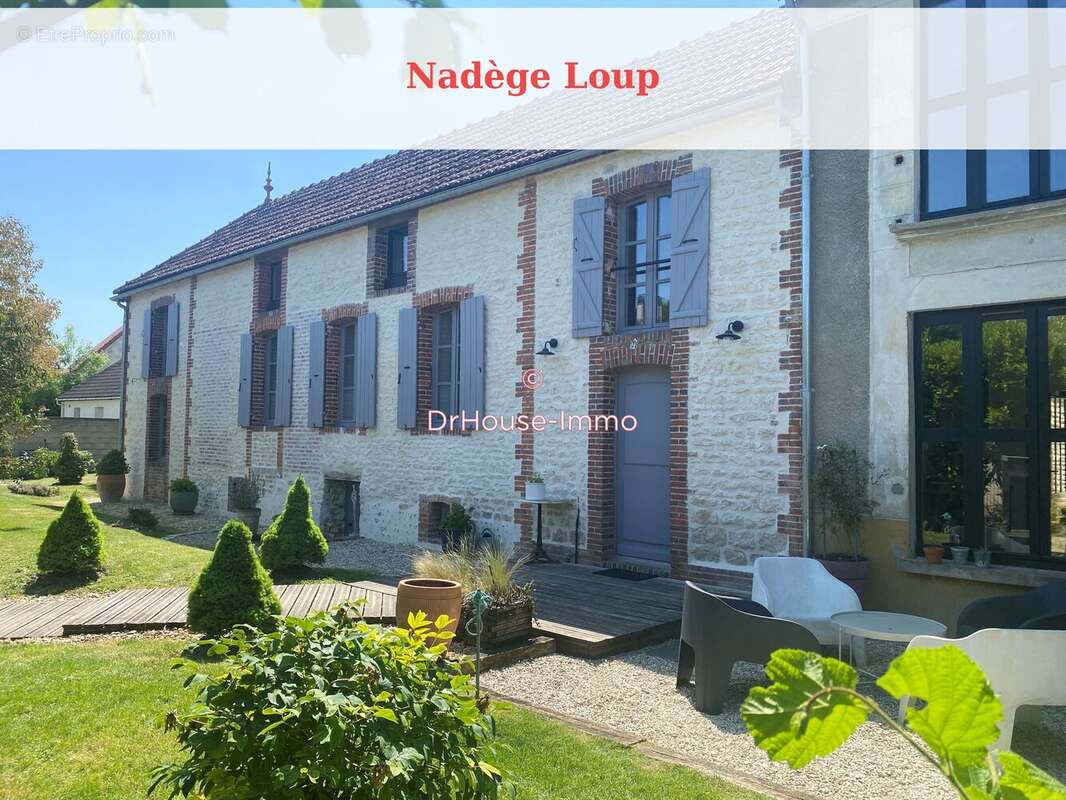 Maison à AILLANT-SUR-THOLON