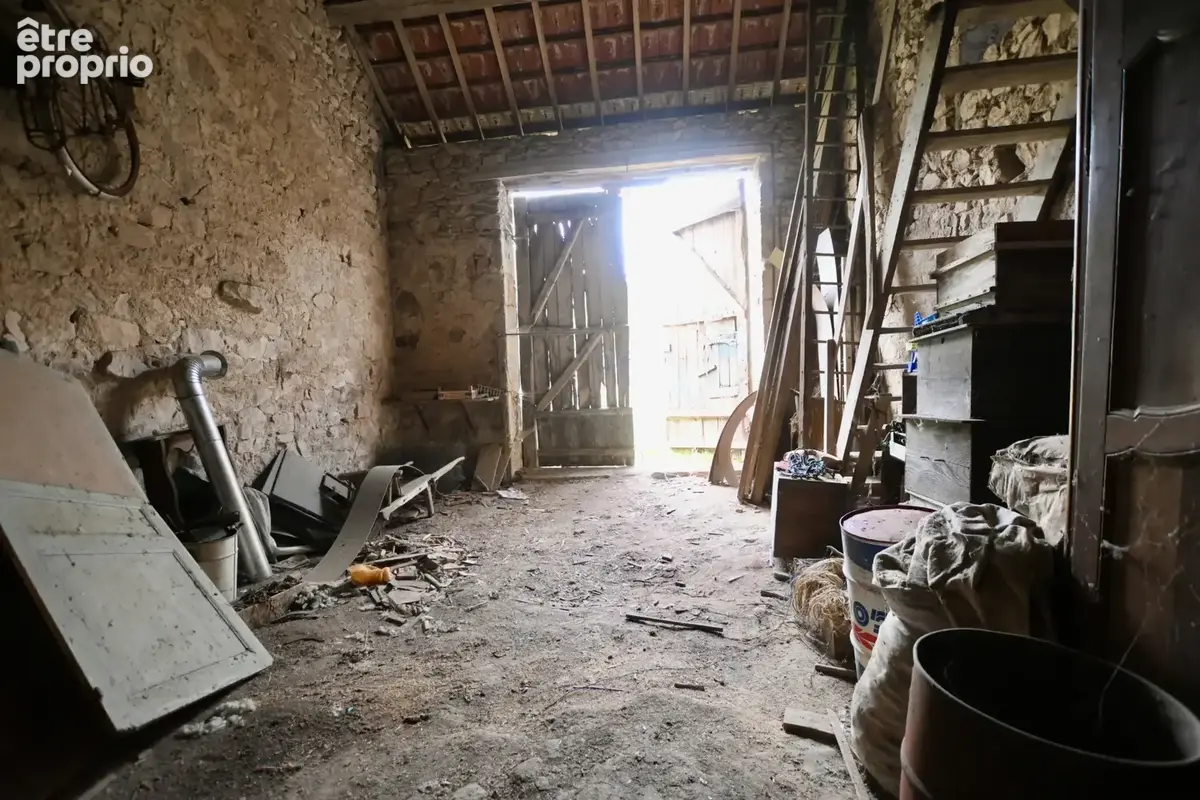 Quarré-les-tombes   maison avec dépendances et terrain - photo 15