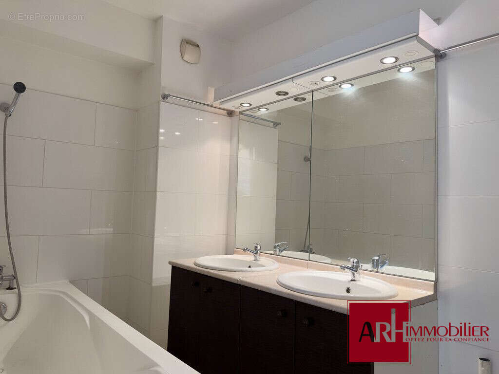 Appartement à SAINT-DENIS