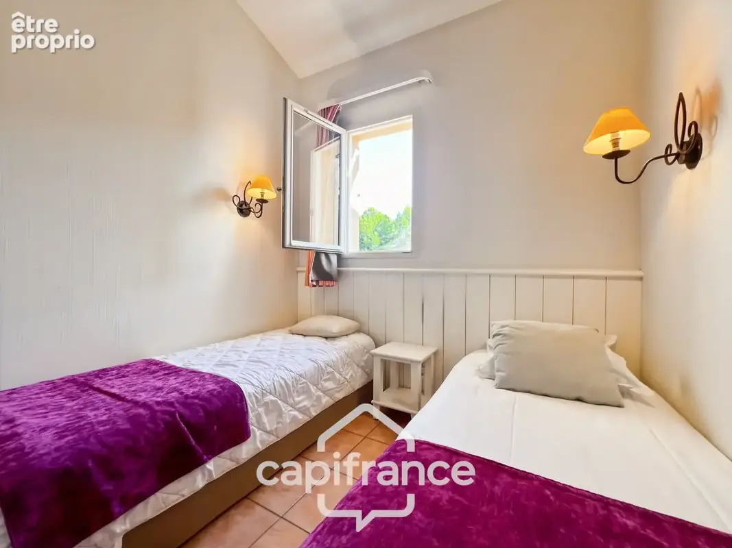 Charmant Bastidon dans le Domaine du Golf de Pont Royal, 45 m2 habitable, ravalé, avec jardin privatif, élevé d'un étage, 2 cham - photo 17