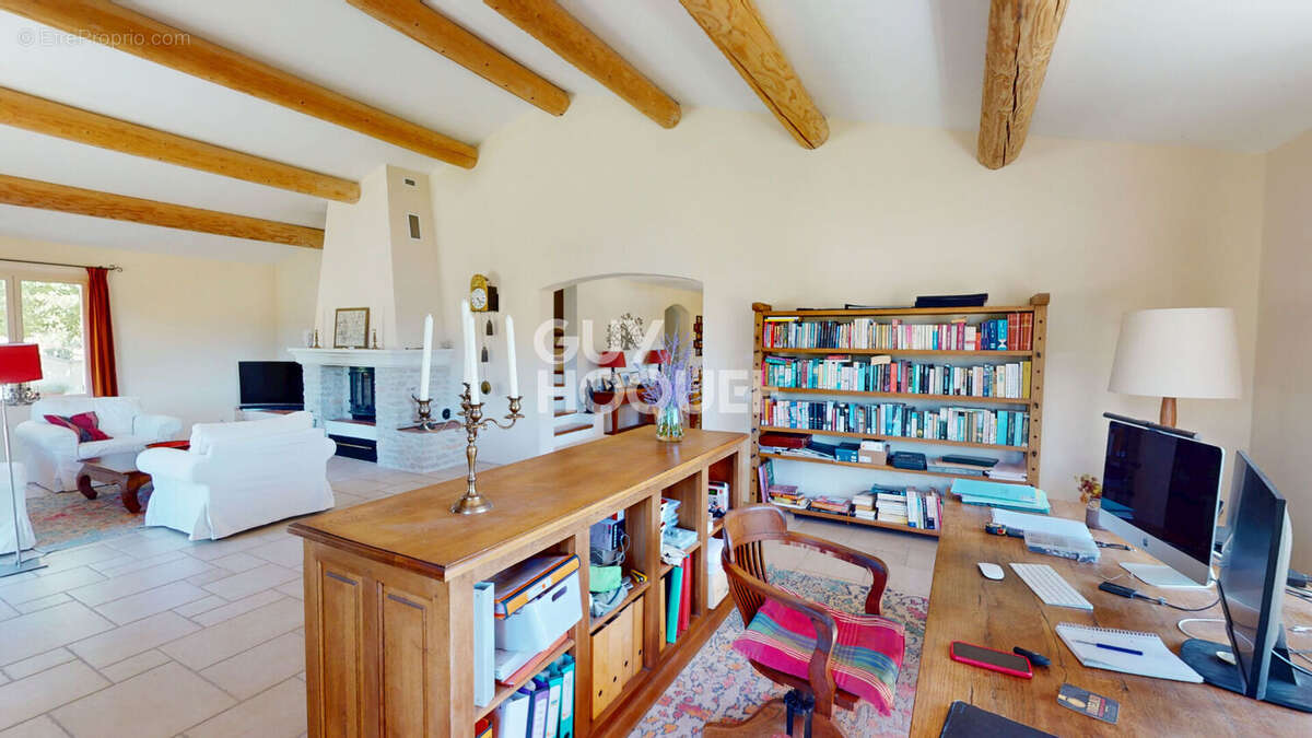 Maison à MONTBRUN-LES-BAINS