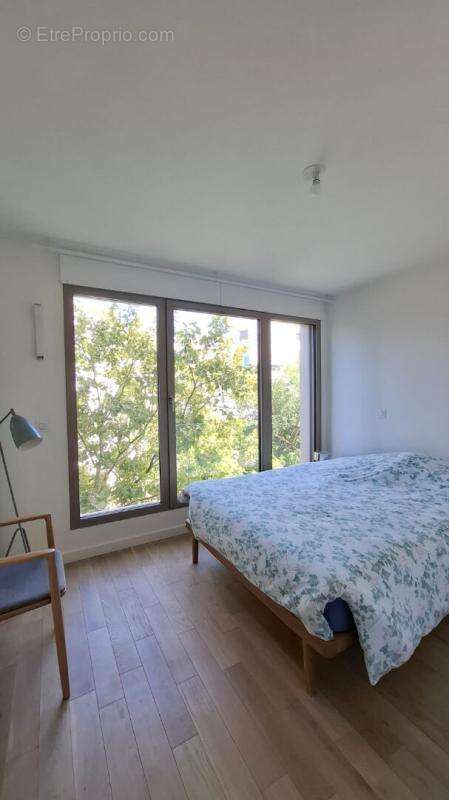 Appartement à PARIS-20E