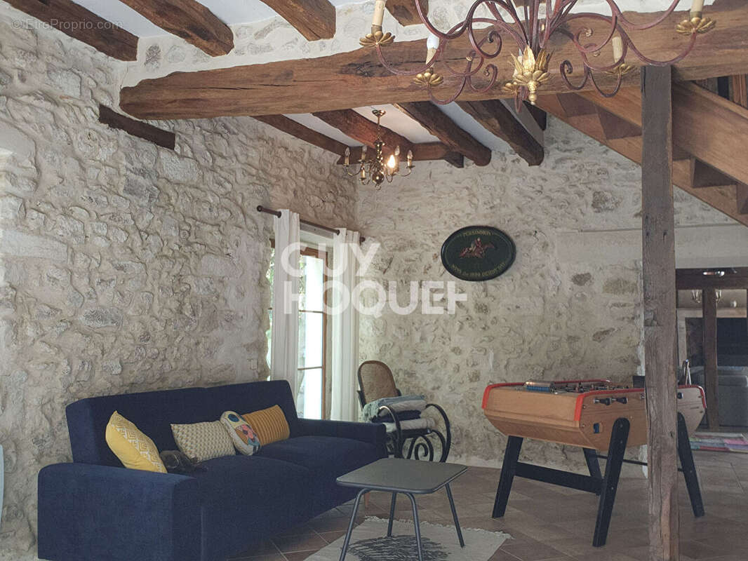 Maison à CHALAUTRE-LA-GRANDE