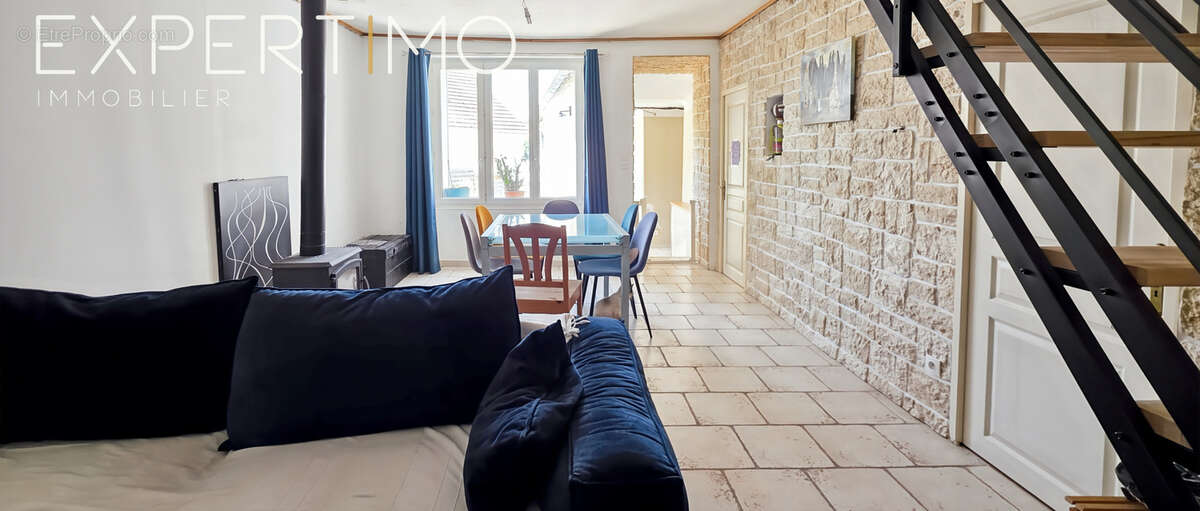 Maison à MEREVILLE