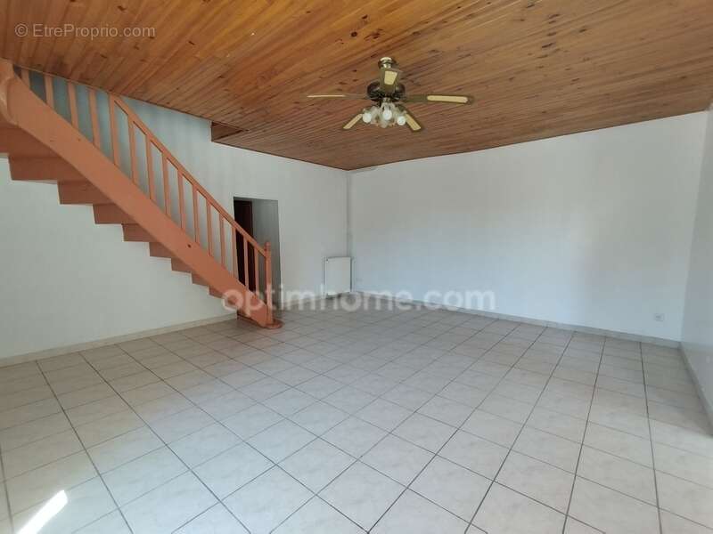 Maison à LA TACHE