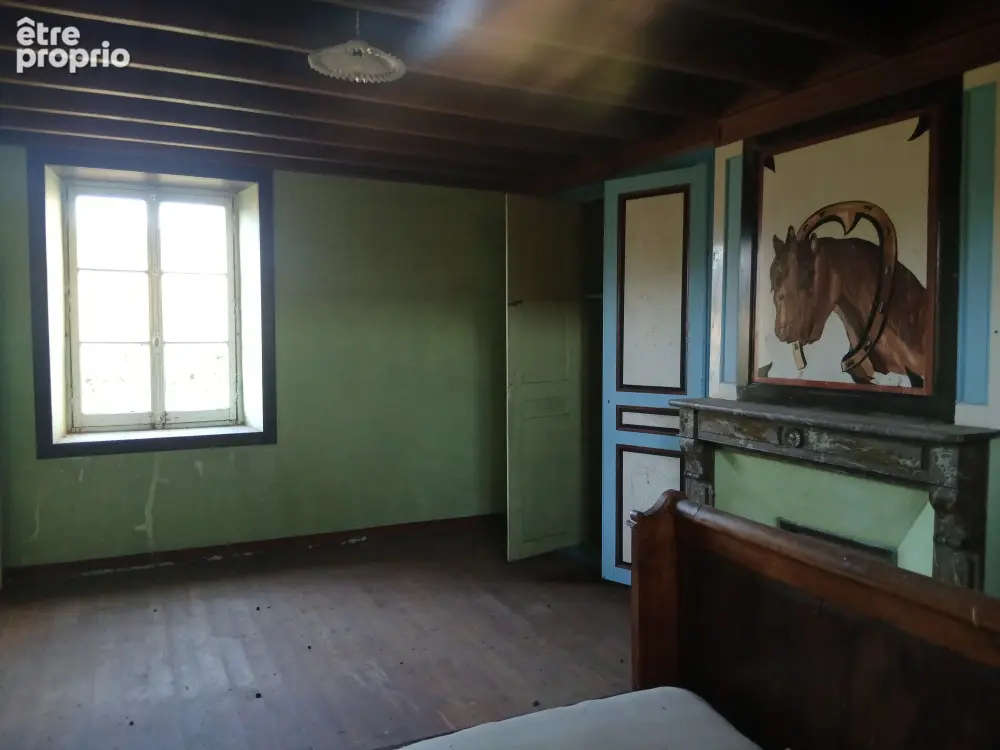 A ORGLANDES, maison en pierre, avec dépendances, à rénover - photo 8