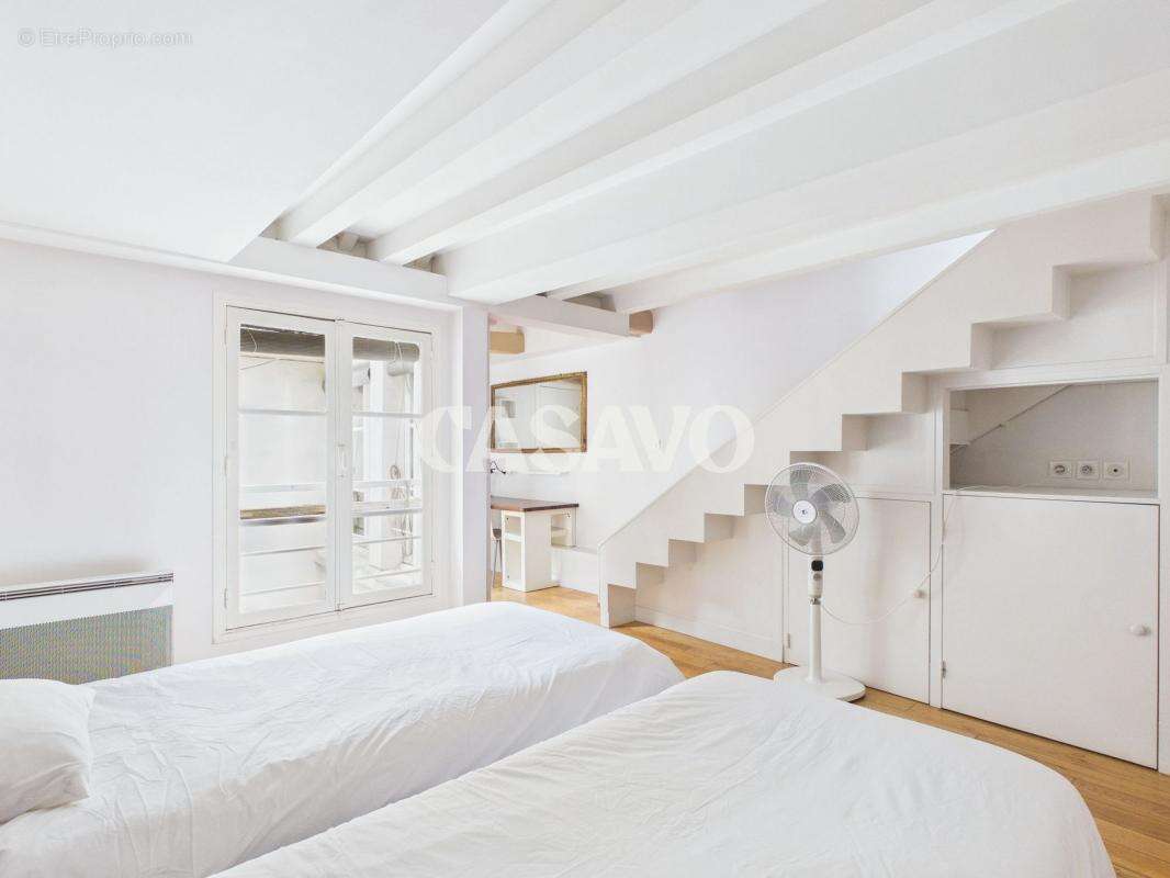 Appartement à PARIS-4E