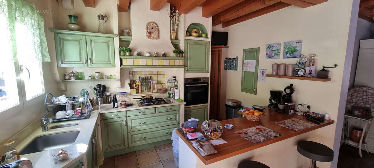 Maison à ENTRAYGUES-SUR-TRUYERE