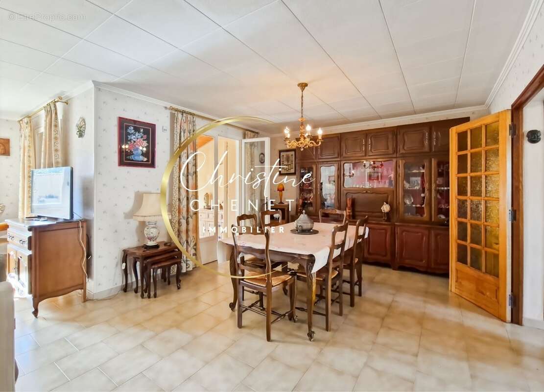 Maison familiale 136 m² avec jardin – 4 chambres – Grand garage. Au calme - photo 11