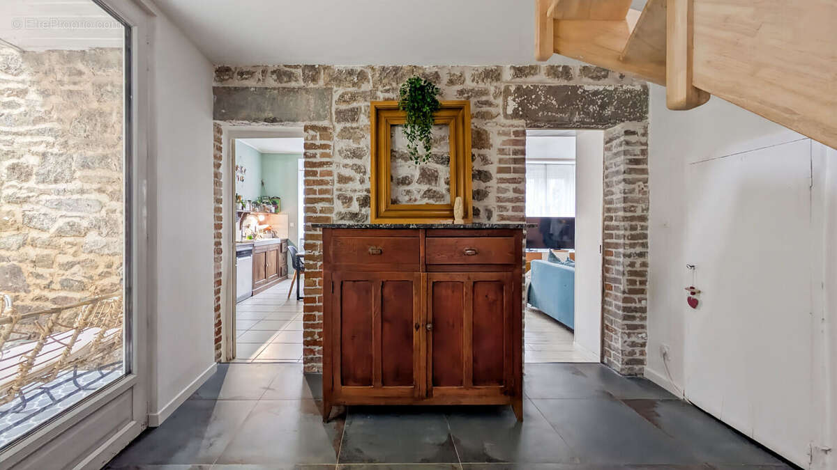 Maison à LA CHAPELLE-AUX-FILTZMEENS