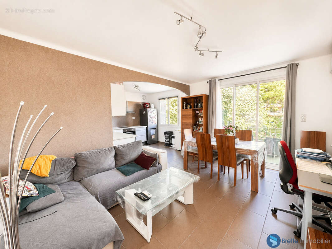 Toulon claret - appartement t4 avec balcon sur parc - 73m2 - photo 3