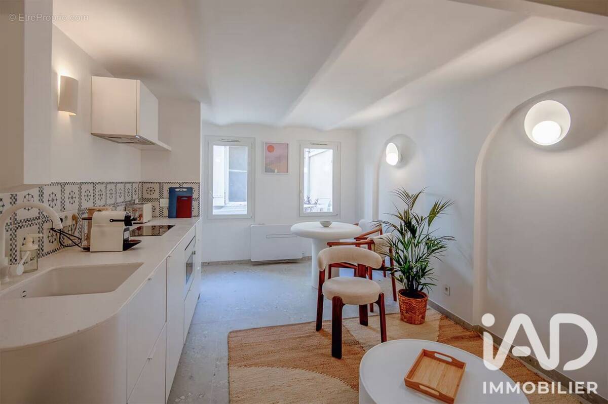 Photo 1 - Appartement à MARSEILLE-7E